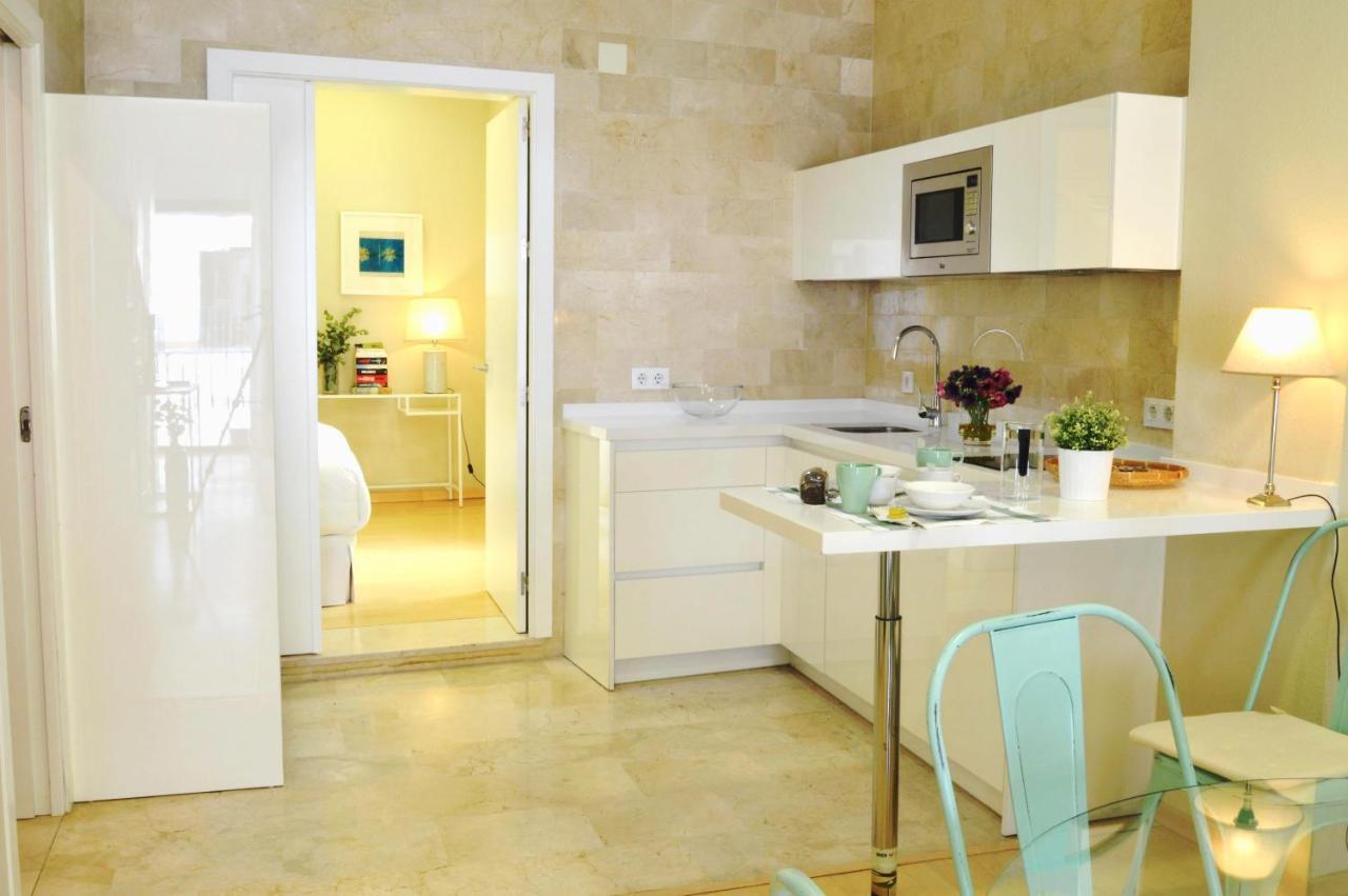 Homeyseville-penthouse Cathedral Tomas De Ibarra St 6 Pax, Parking Optional Appartamento Siviglia